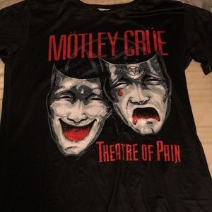 Motley crüe shirt
